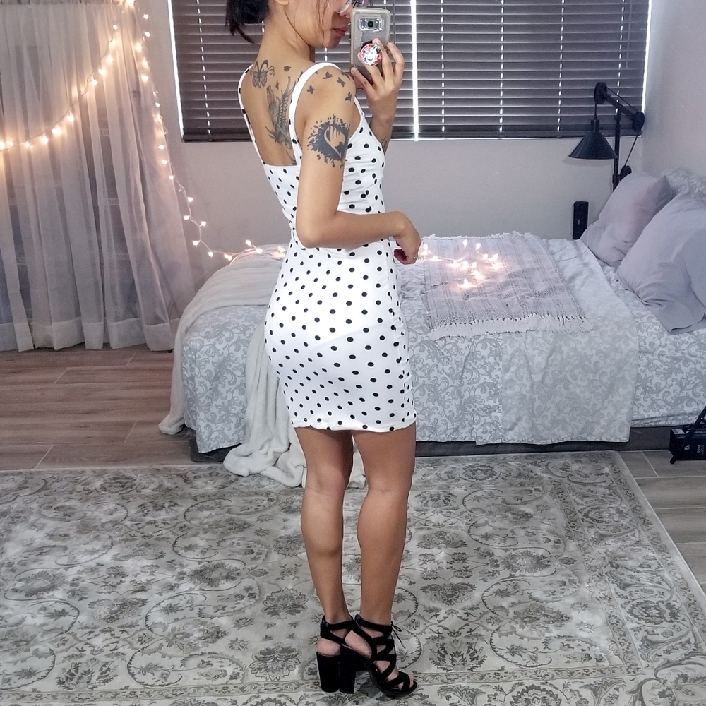 🏷🚨LAST 3🚨 White Polka Dot Bodycon Dress - Picture 2 of 4